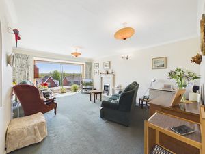 Lounge- click for photo gallery